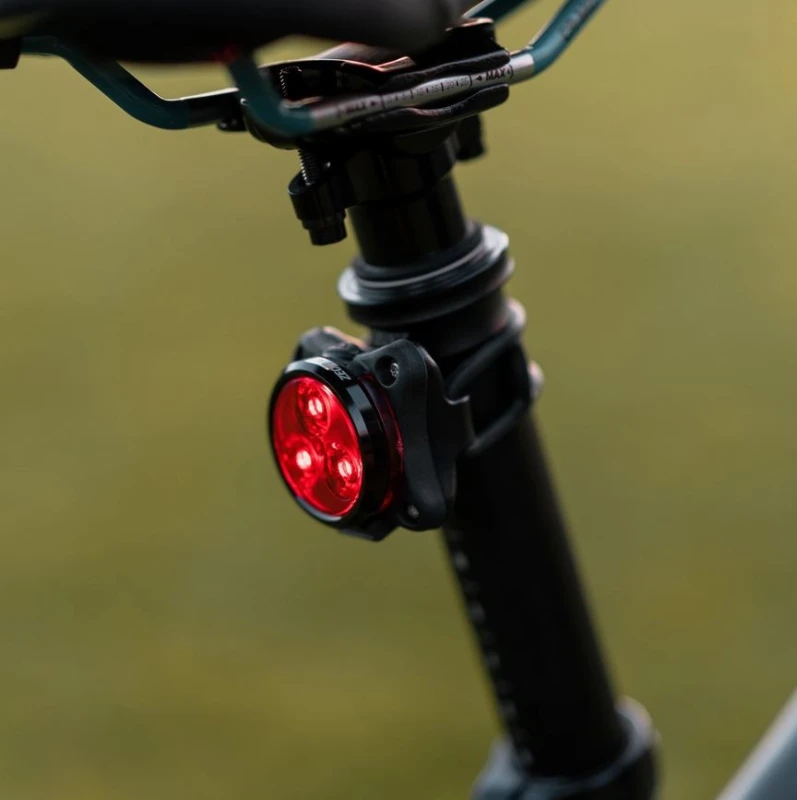 Lampka tylna LEZYNE ZECTO DRIVE MAX 250 lumenów, usb czarna (NEW)