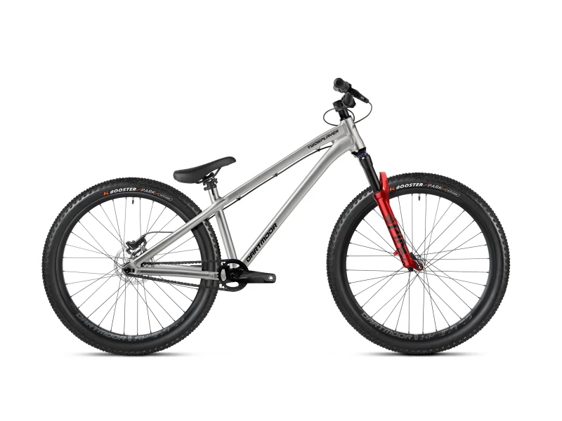2026_Dartmoor_bikes_dirt_Two6Player_Pro_brushing_silver_01.jpg
