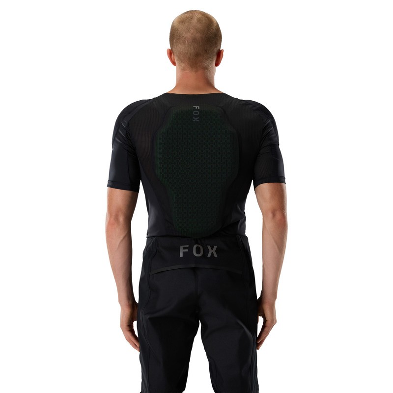KOSZULKA Z OCHRANIACZAMI Z KRÓTKIM RĘKAWEM FOX BASEFRAME PRO SS BLACK L
