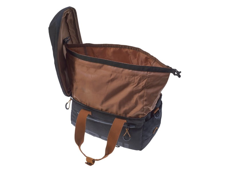 Torba na bagażnik BASIL MILES TRUNKBAG 7L, Universal Bridge System, wodoodporny poliester, granatowa (NEW)