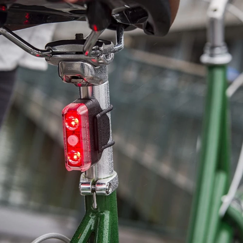 Zestaw lampki BLACKBURN DAYBLAZER przód 550 lumenów, tył 65 lumenów (NEW)