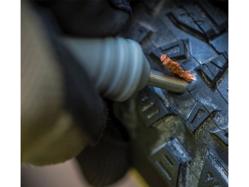 Zestaw naprawczy do opon tubeless BLACKBURN PLUGGER (wkładów 10szt) (NEW)