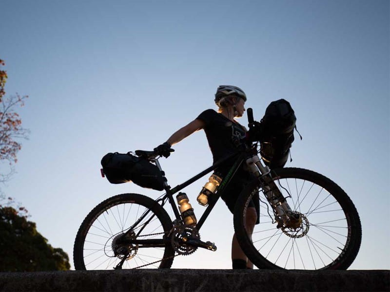 Koszyk na bidon BLACKBURN MOUNTAIN aluminiowy 68g srebrny połysk (NEW)