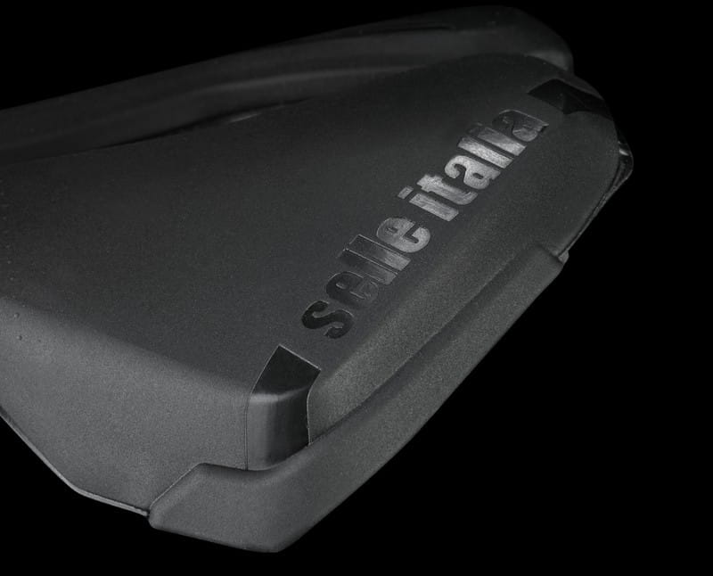 Siodło SELLE ITALIA X-LR TM AIR CROSS SUPERFLOW  L (id match - L3) Manganese Tube 7, rpu, 224g czarne (NEW)