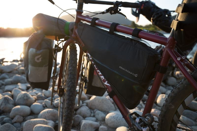 Torba na ramę BLACKBURN OUTPOST FRAME BAG MEDIUM wodoodporna roz.M czarna (NEW)