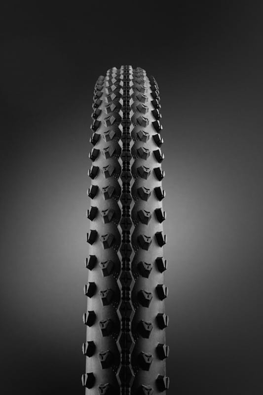 Opona mtb VREDESTEIN BLACK PANTHER HEAVY DUTY 29x2.20 (55-622) TUBELESS READY TPI120 730g zwijana czarna (NEW)