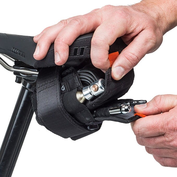 Torebka na klucze podręczne BLACKBURN SWITCH WRAP BAG bez kluczy (NEW)