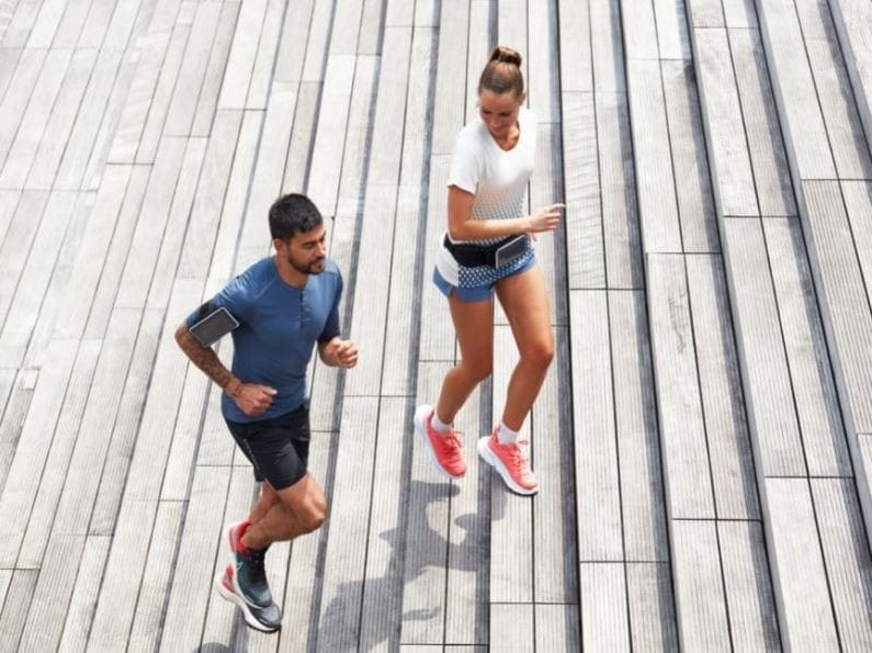 Pas do biegania z pokrowcem na telefon na biodra SHAPEHEART BELT AMZ roz.XL < 16,5 cm (NEW)