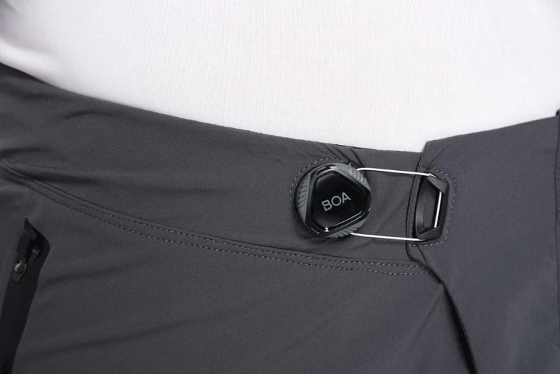 Szorty męskie 100% CELIUM Shorts charcoal roz.38 (52 EUR)