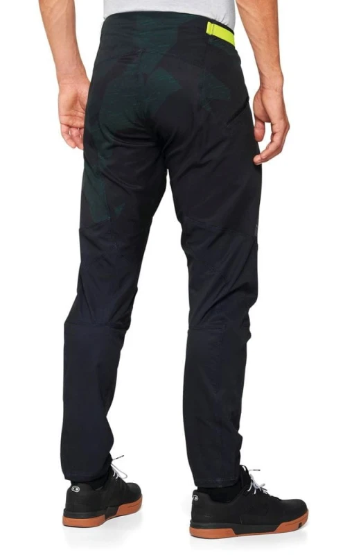 Spodnie męskie 100% AIRMATIC LE Pants Black Camo roz. 38 (EUR 50)