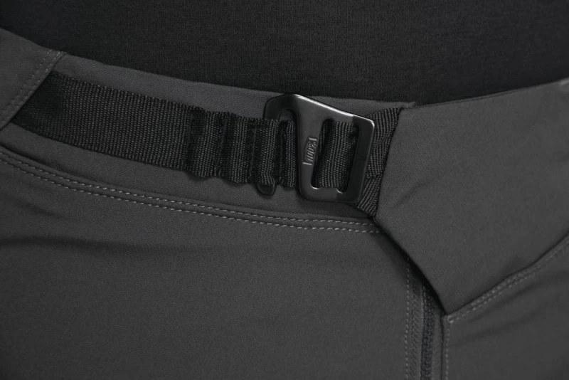 Szorty męskie 100% AIRMATIC Shorts charcoal roz. 36 (50 EUR) (NEW 2022)