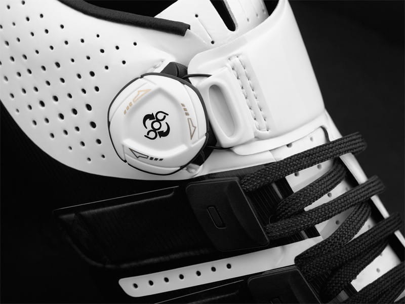 Buty damskie GIRO FACTRESS TECHLACE white black roz.38 (DWZ)