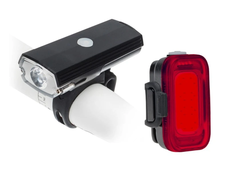 Zestaw lampki BLACKBURN DAYBLAZER 550 FRONT GRID REAR przód 550 lumenów, tył 40 lumenów (NEW 2023)