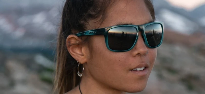 Okulary TIFOSI SWICK POLARIZED blue marble (1 szkło Smoke 15,4% transmisja światła) (NEW)