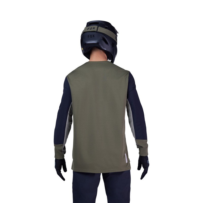 KOSZULKA ROWEROWA Z DŁUGIM RĘKAWEM FOX DEFEND OLIVE GREEN M