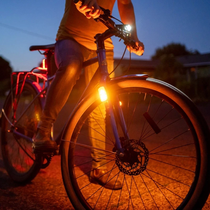 Lampki boczne BLACKBURN GRID SIDE LIGHT SET, 110 lumenów 2 szt. (NEW 2023)