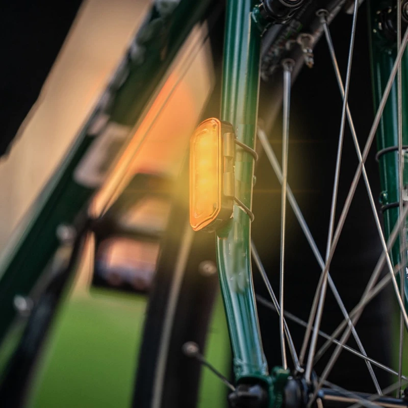 Lampki boczne BLACKBURN GRID SIDE LIGHT SET, 110 lumenów 2 szt. (NEW 2023)